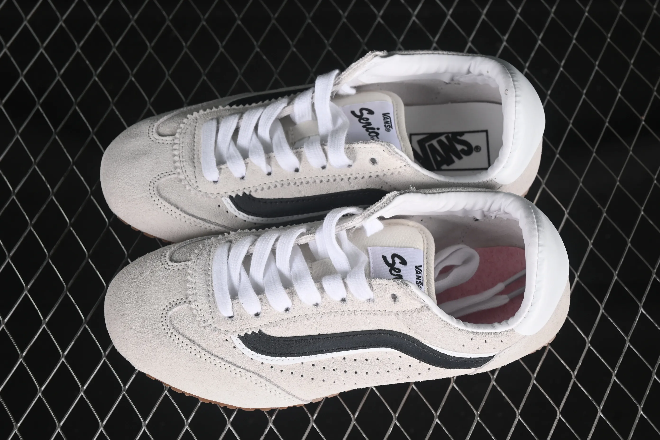 All categories Vans Vans series Vans Low Vans low-top Vans Super Lowpro Vans retro fashion comfortable versatile casual sneakers VN000D83CCZ